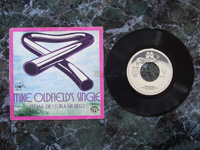 1974 Mike Oldfield's Single / Froggy Went A-Courting VS101 (different label).