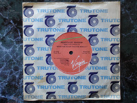 1983 Moonlight Shadow / Rite of Man VS536 MISPRESSING (different colour labels).